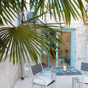  Apartment Bezauberndes Steinhaus Mit Garten In Der Altstadt Von Kroatien